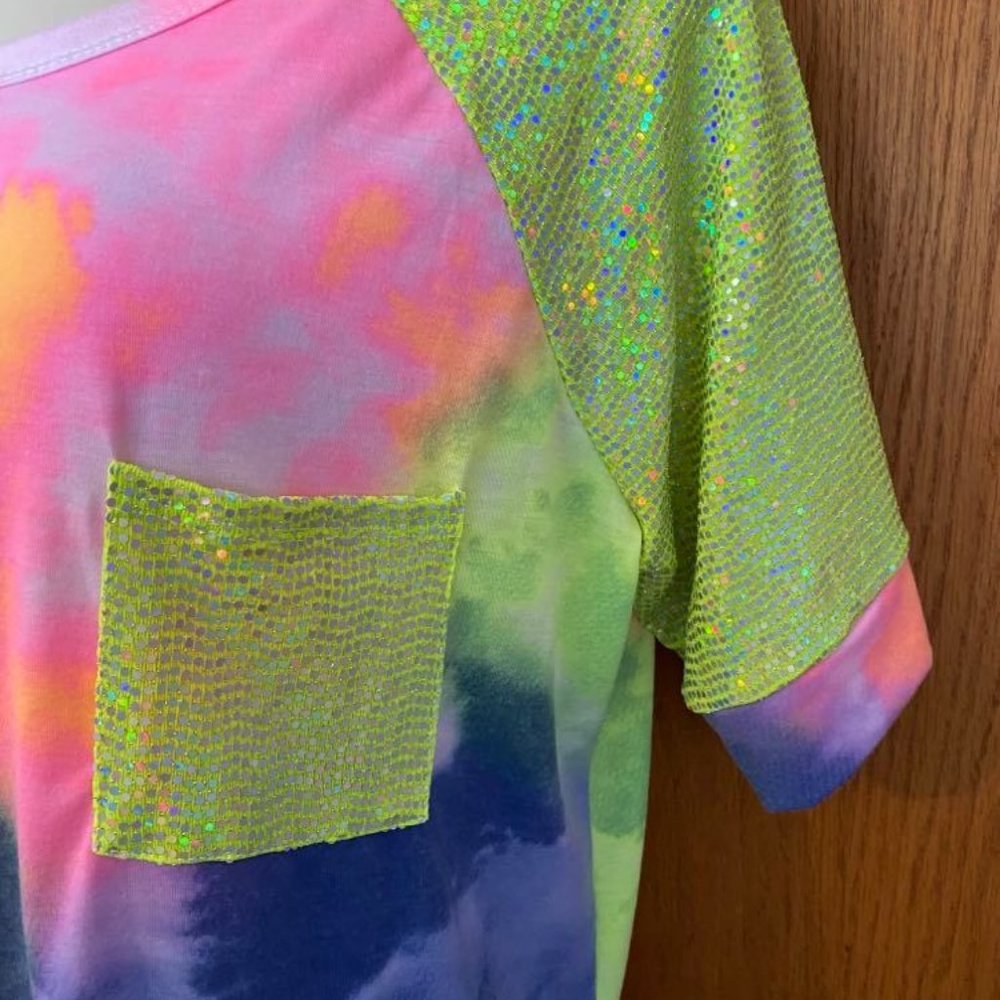 Tie Dye Shimmer Top w/ Sequins - Picture 3 of 6